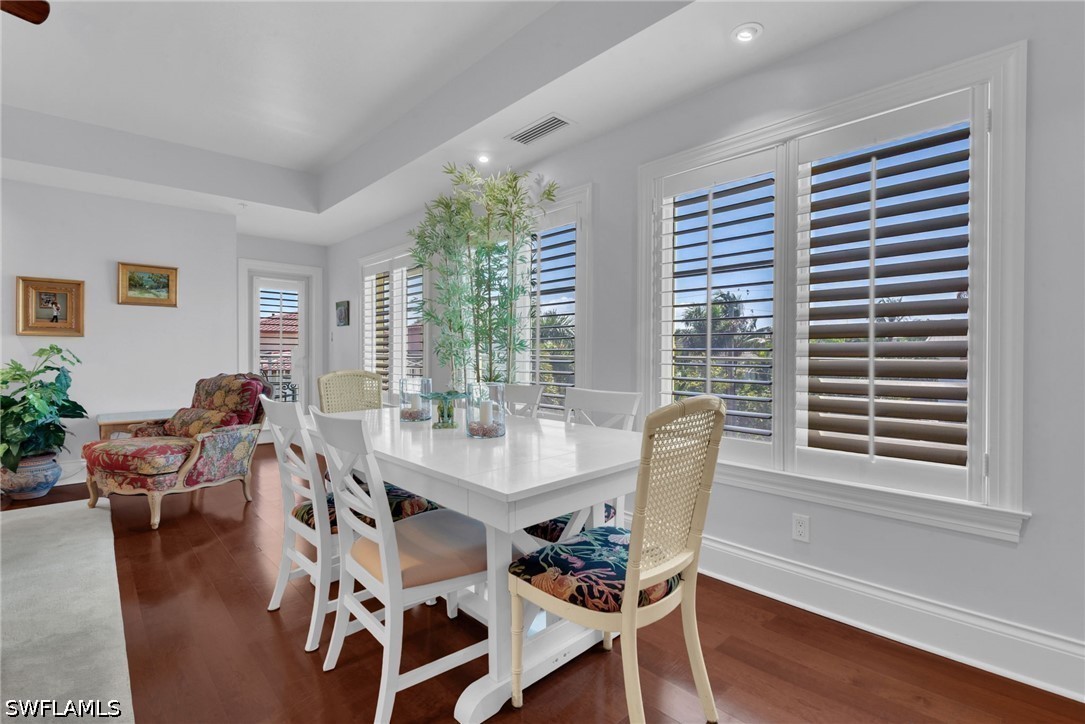 226029856 Property Photo 22