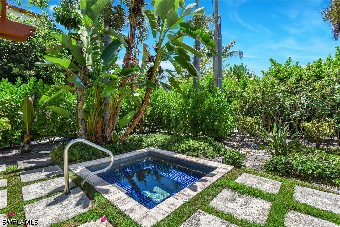 226029856 Property Photo 42