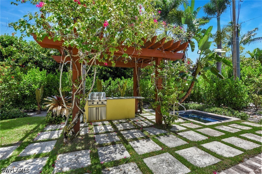 226029856 Property Photo 43