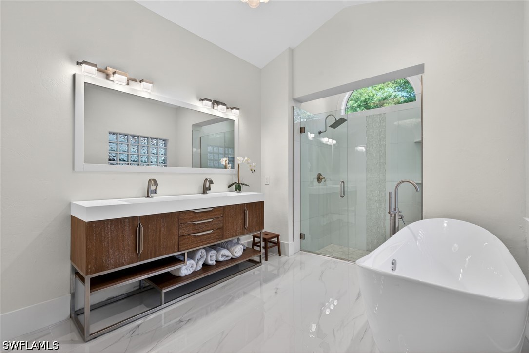 7657 Ponte Verde Way Property Photo 14