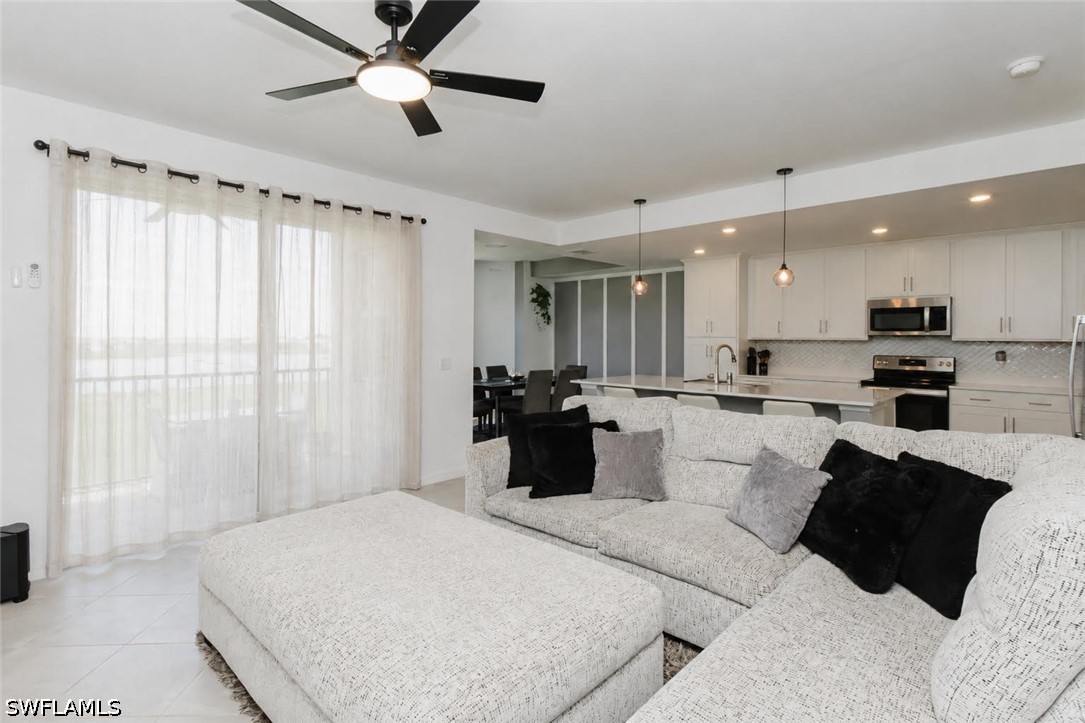 5651 Double Eagle CIR 4332 Property Photo 1