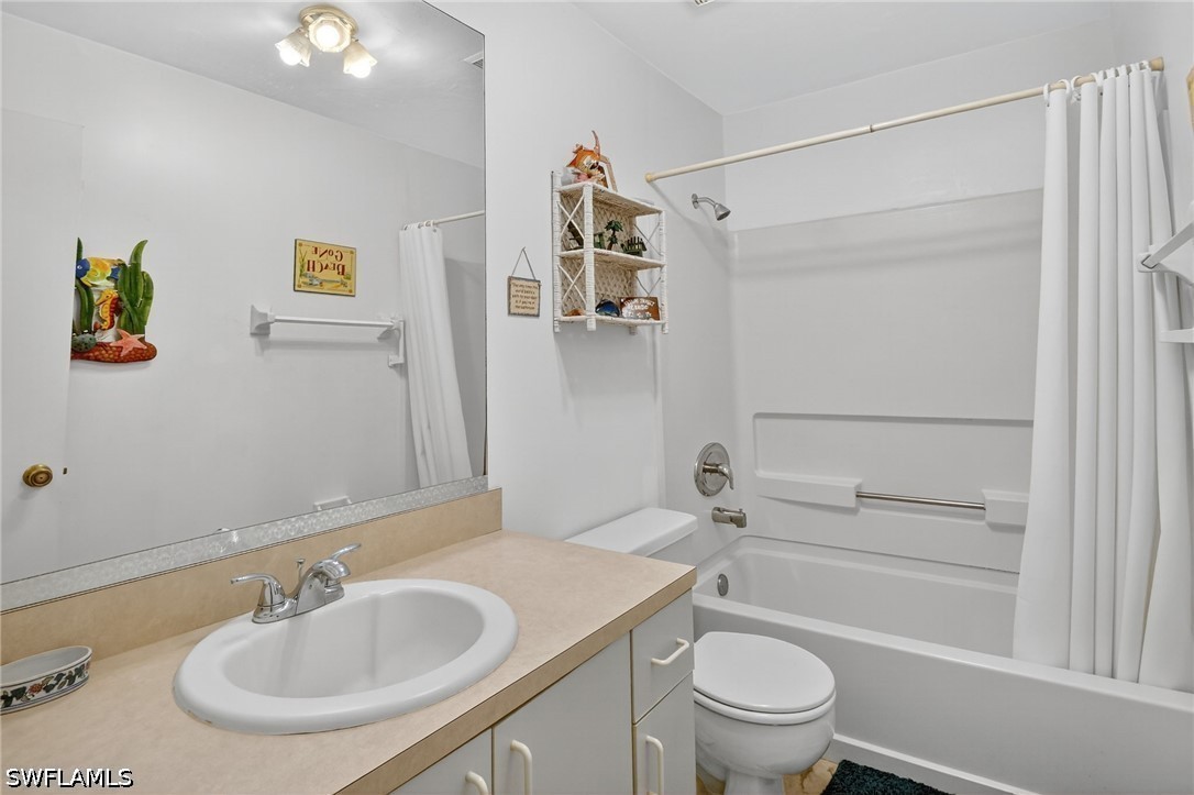 4210 Looking Glass Ln 4210 Property Photo 15