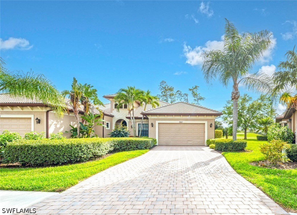 7563 Moorgate Point Way Property Photo 3