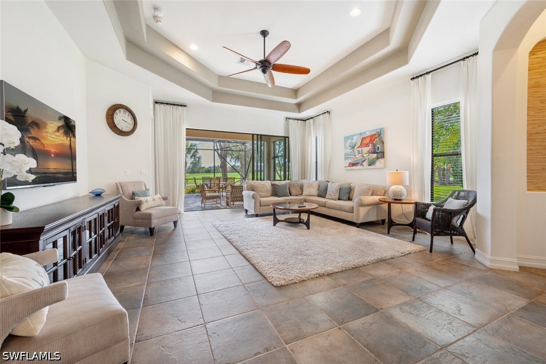 7563 Moorgate Point Way Property Photo 8
