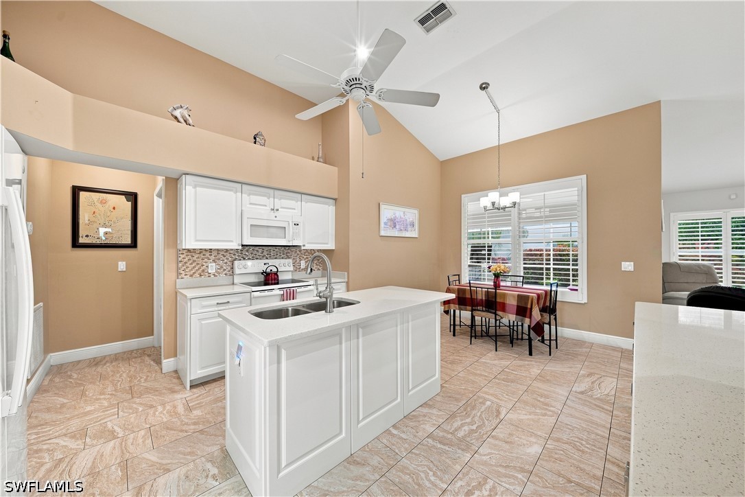 22178 Seashore Cir Property Photo 5