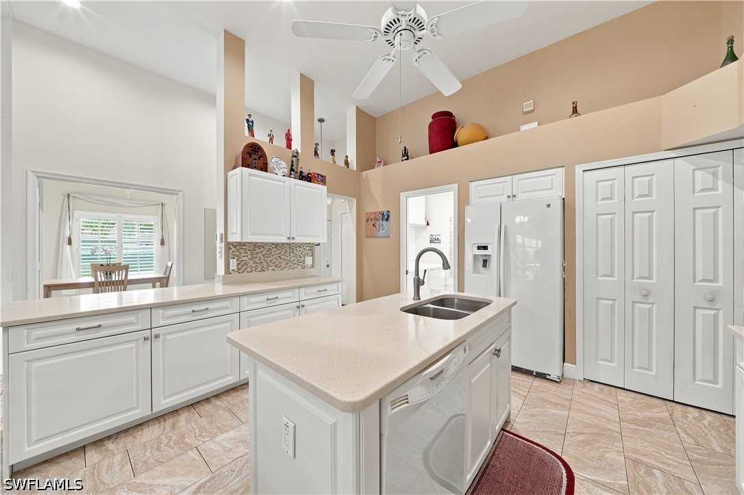 22178 Seashore Cir Property Photo 6