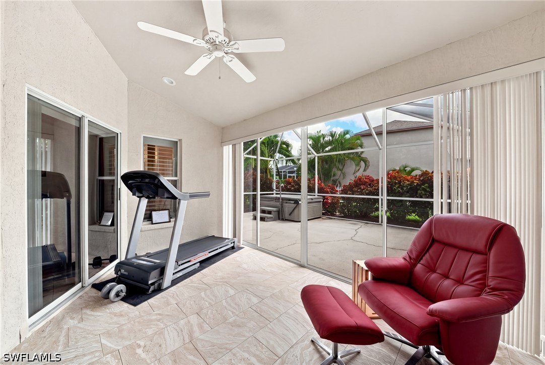 22178 Seashore Cir Property Photo 19