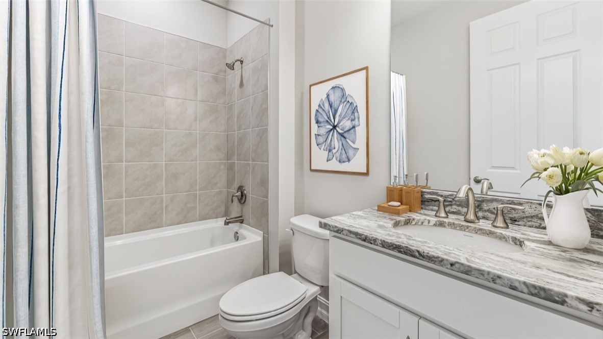 17968 Shade Tree Loop Property Photo 12