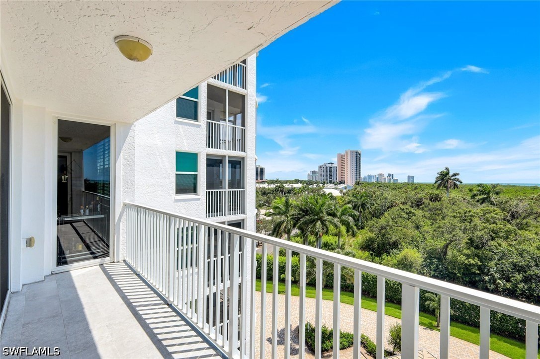 6361 Pelican Bay Blvd 402 Property Photo 14