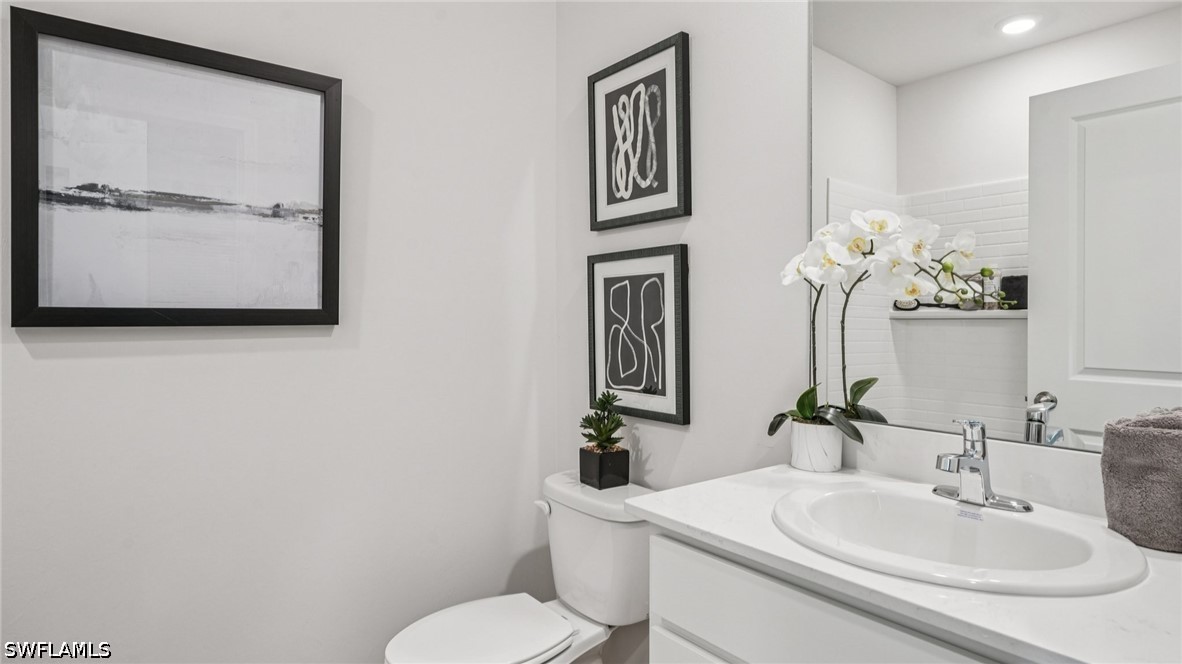 17583 Shade Tree Loop Property Photo 11