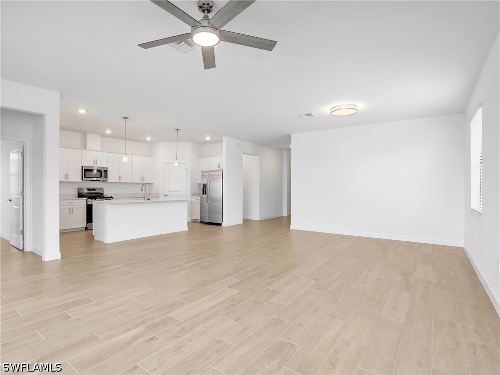 20416 Verawood Loop Property Photo 12