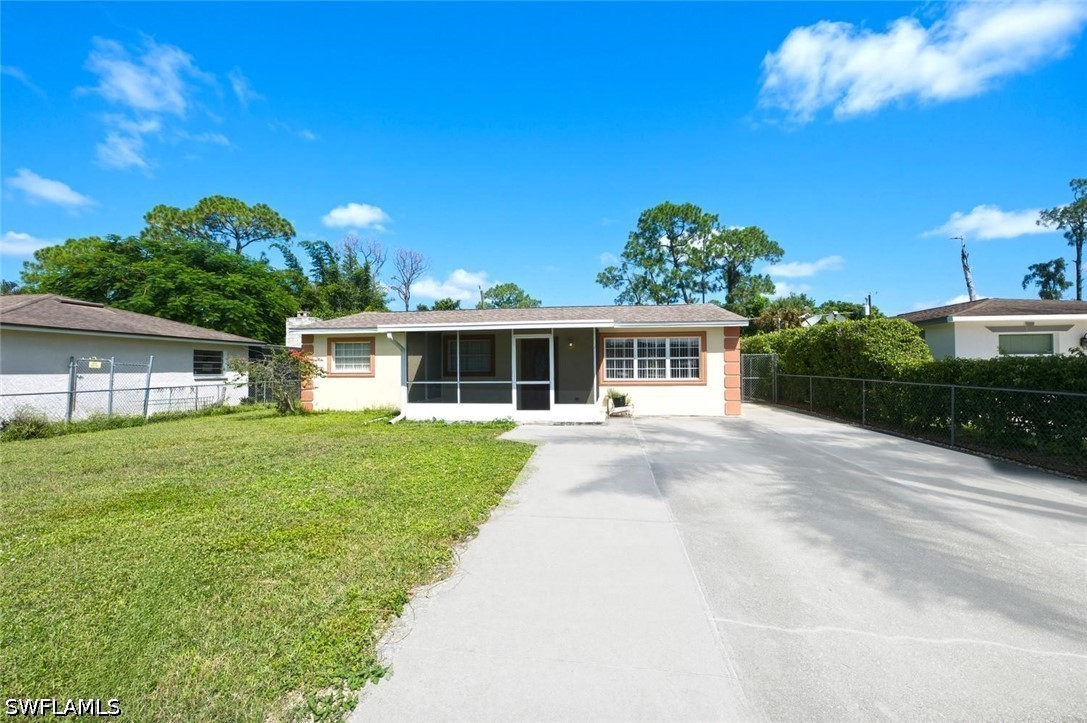 5449 Hardee St Property Photo 1