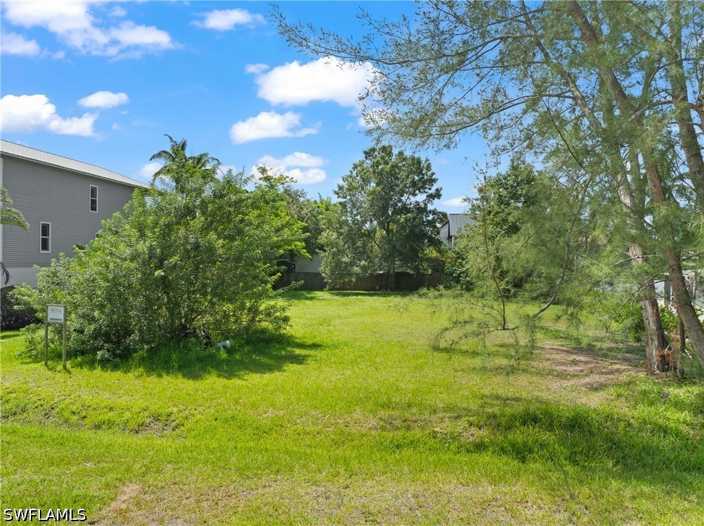 734 Park Ave Property Photo 11