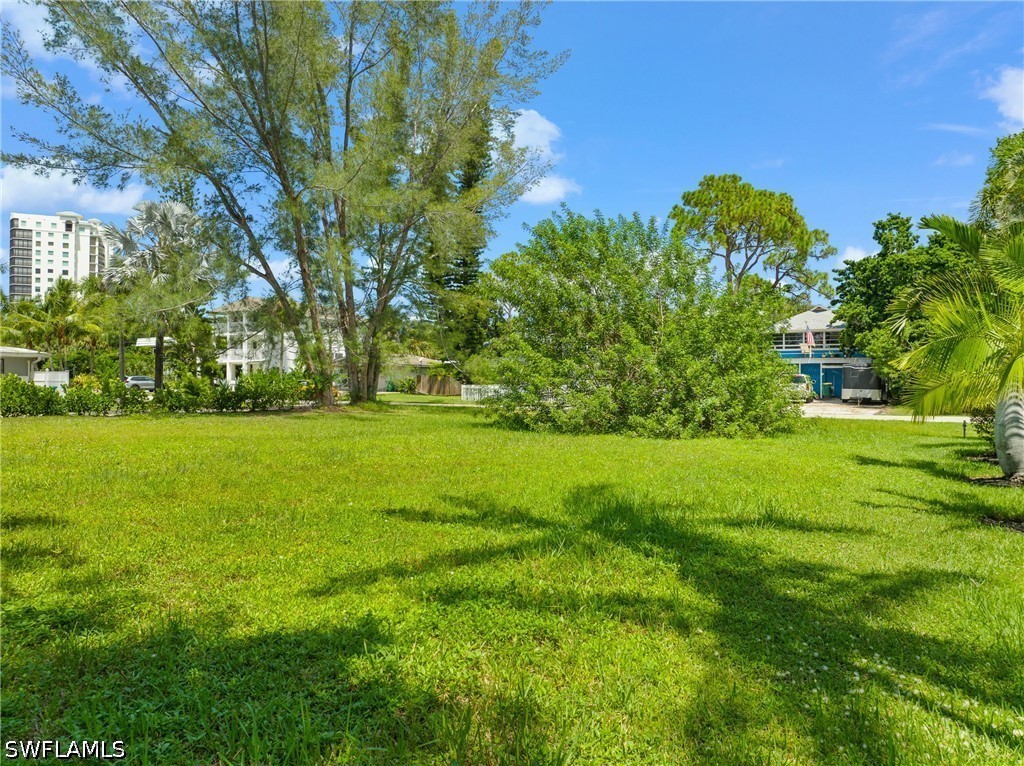 734 Park Ave Property Photo 12