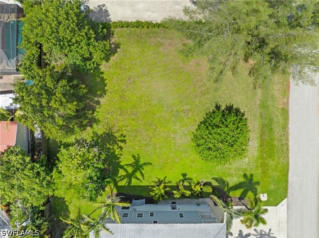 734 Park Ave Property Photo 13