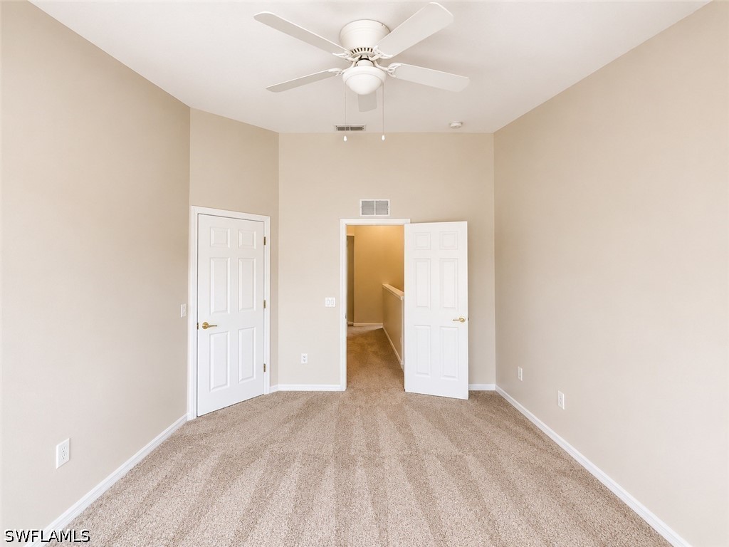 912 Hampton Cir 92 Property Photo 7