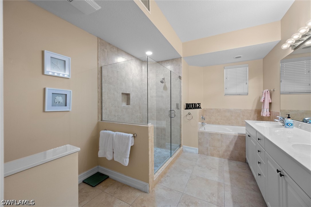 6815 Ascot Dr 102 Property Photo 8