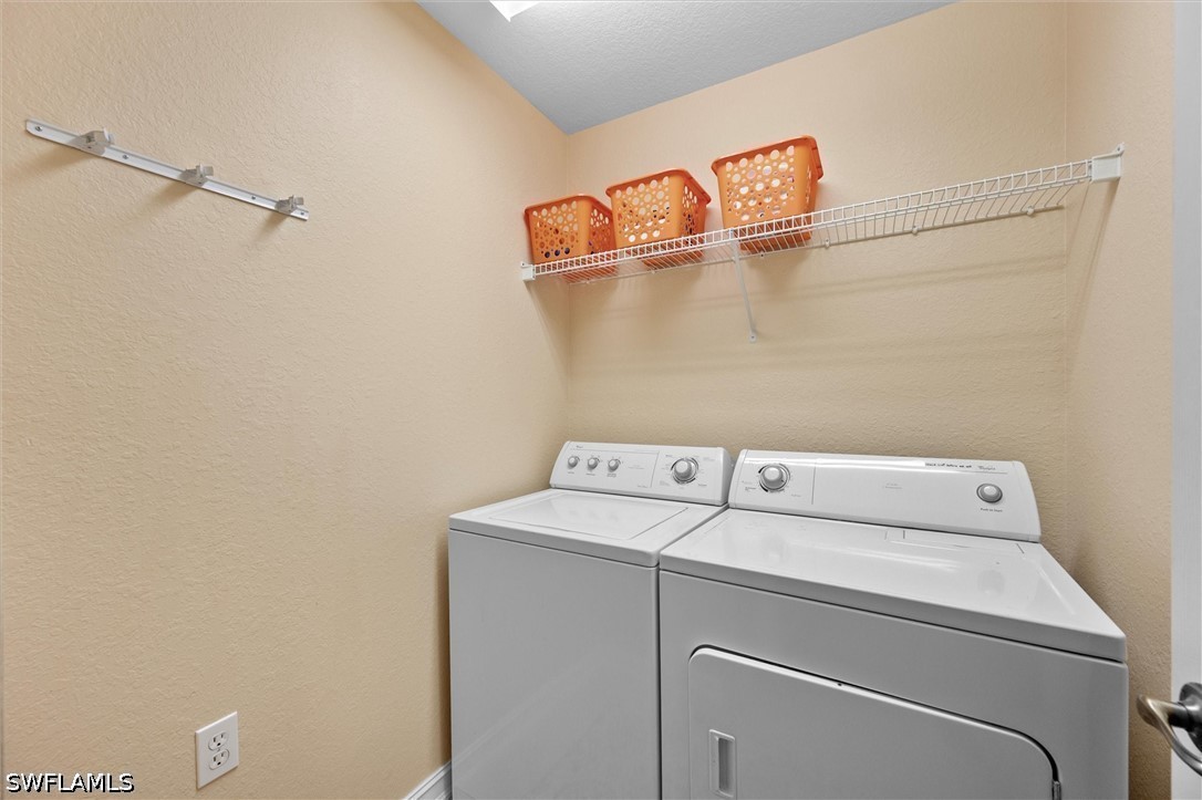 6815 Ascot Dr 102 Property Photo 22