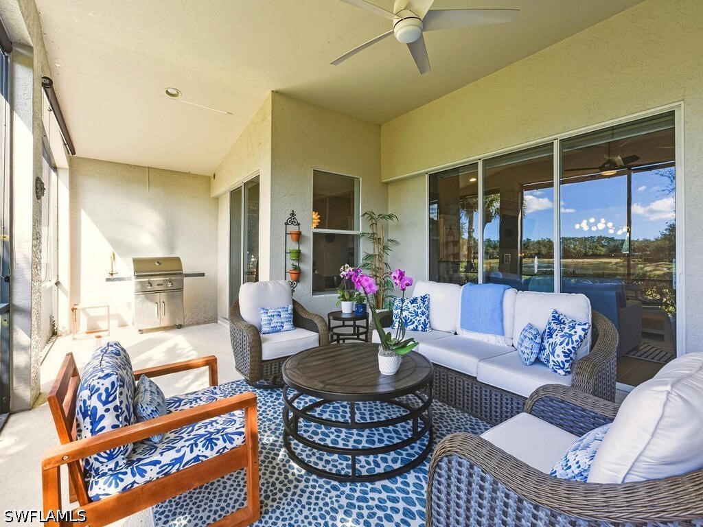 10000 Isola Way Property Photo 10