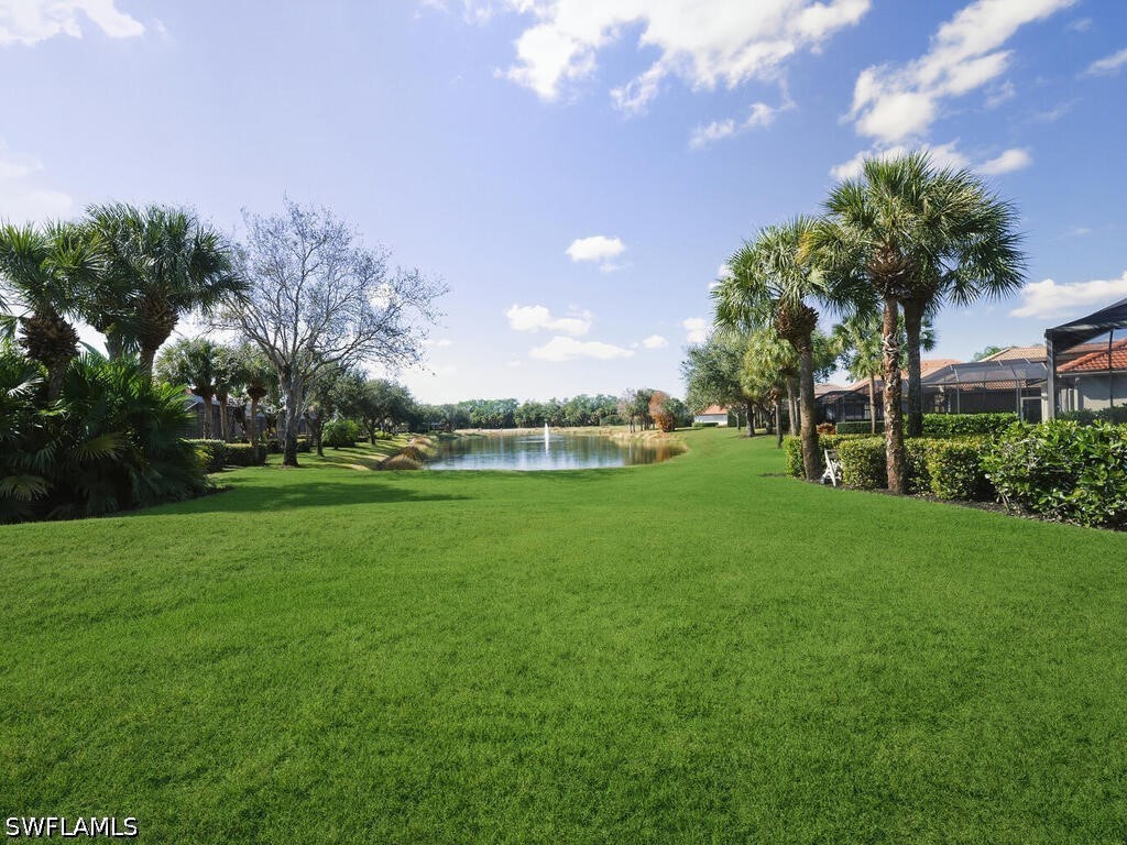 10000 Isola Way Property Photo 12