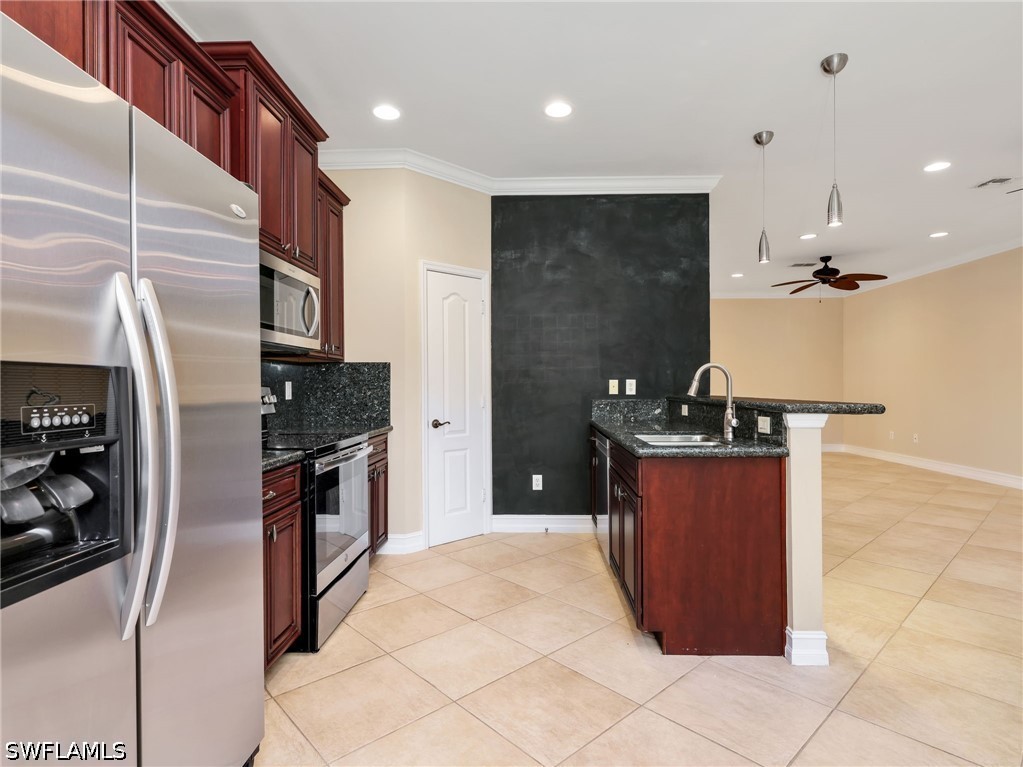 10221 Olivewood Way 157 Property Photo 14