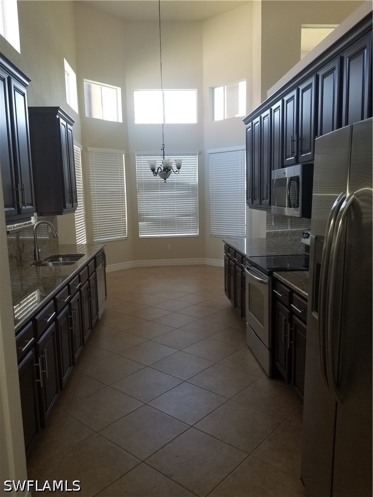 11253 Sparkleberry Dr Property Photo 11