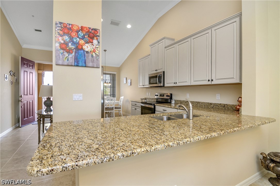 9440 Benvenuto Ct 3-204 Property Photo 11