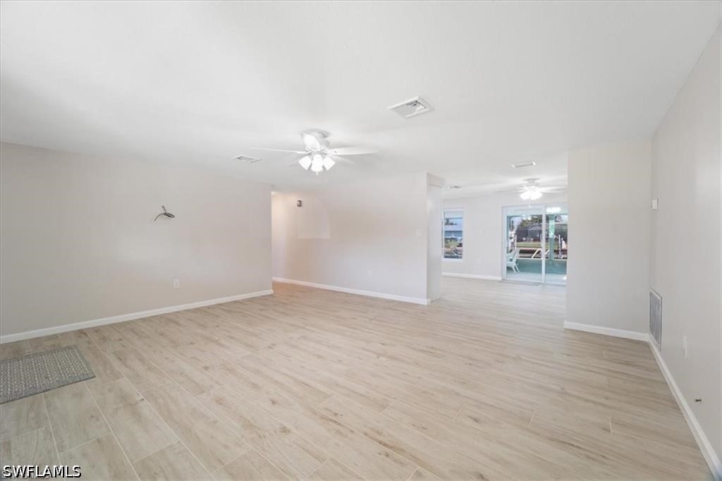 6128 Cocos Dr Property Photo 3