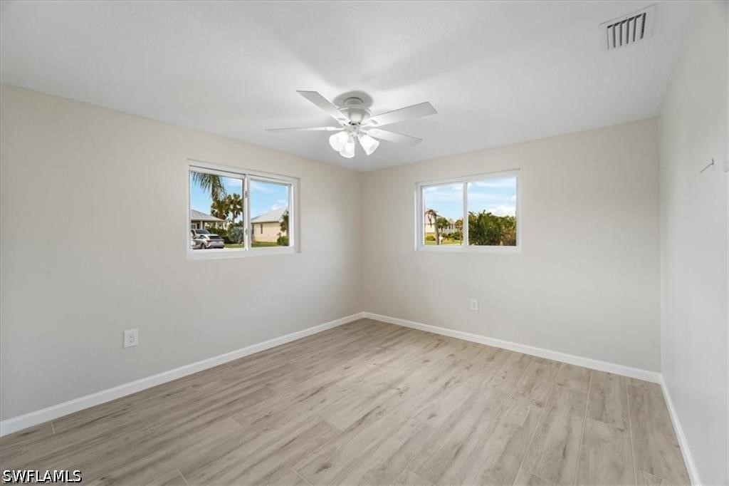 6128 Cocos Dr Property Photo 8