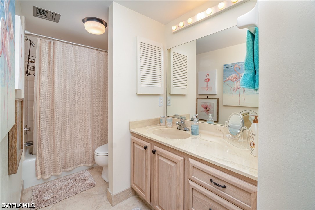 3443 Gulf Shore Blvd N 609 Property Photo 12