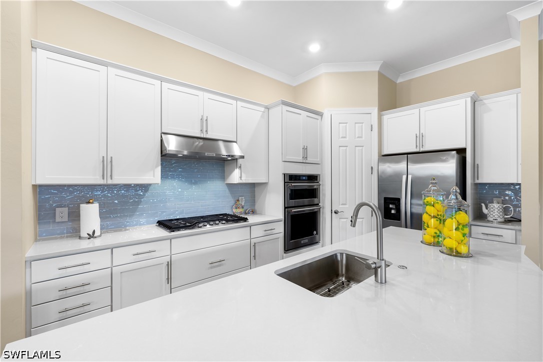 9799 Everglades Dr Property Photo 8