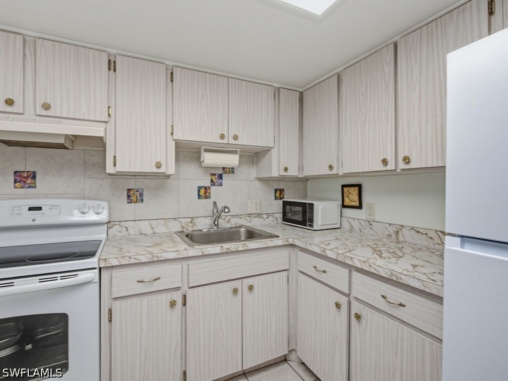 226030581 Property Photo 7