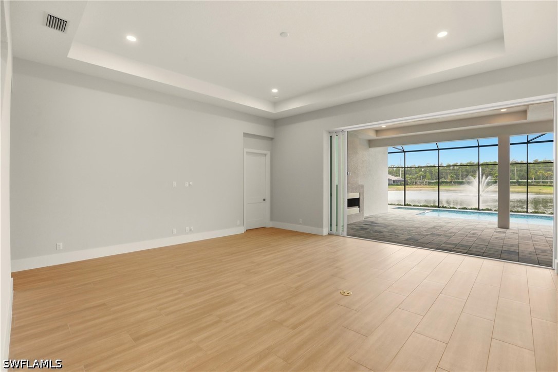 9661 Moonflower Ln Property Photo 6
