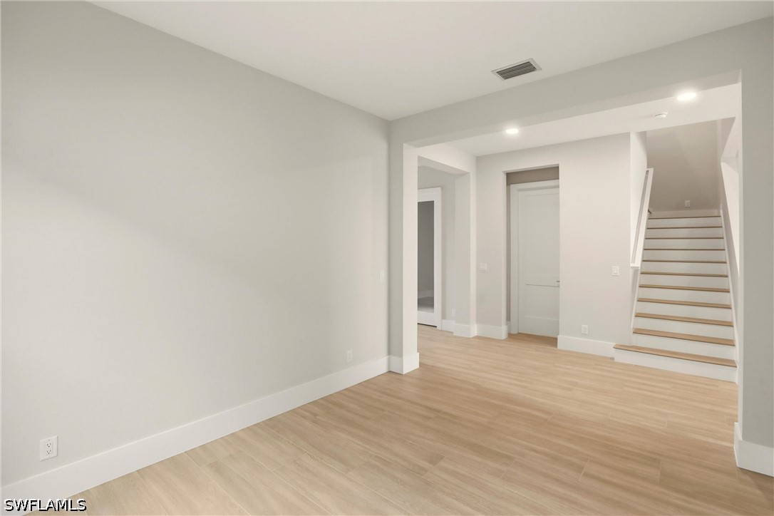 9661 Moonflower Ln Property Photo 15