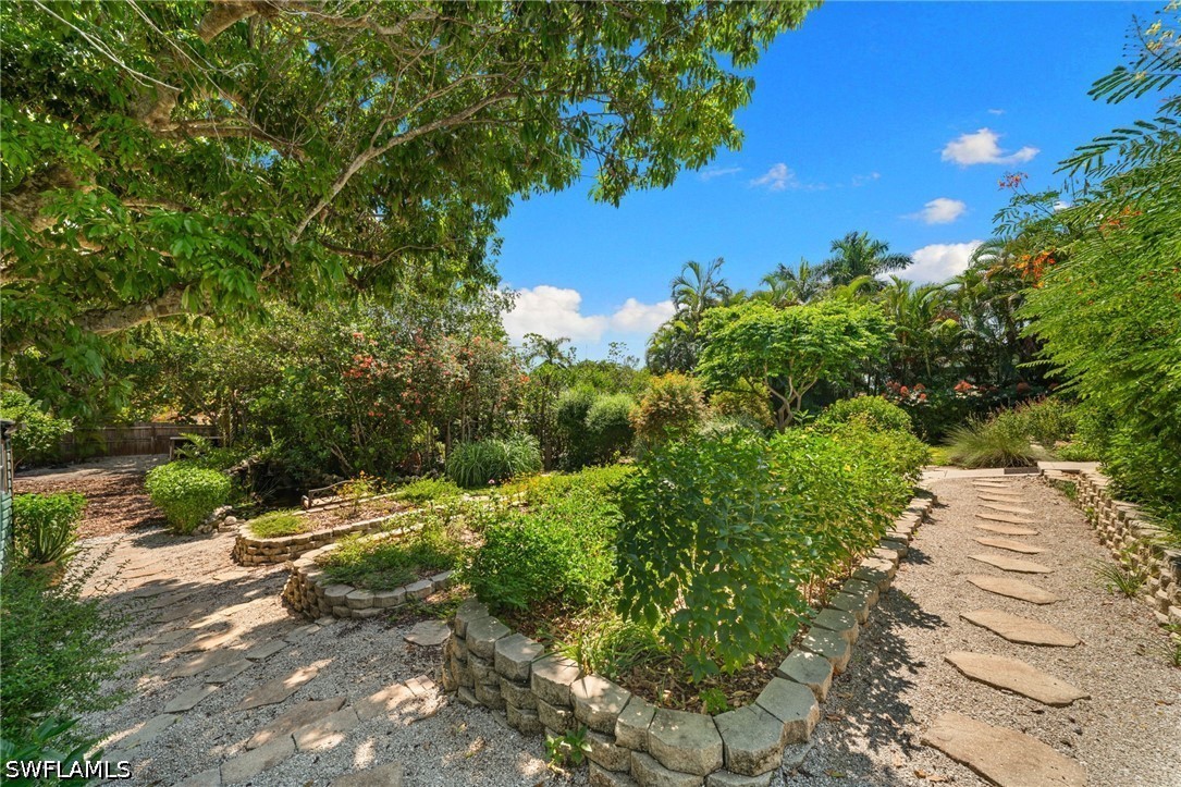 401 Panay Ave Property Photo 34