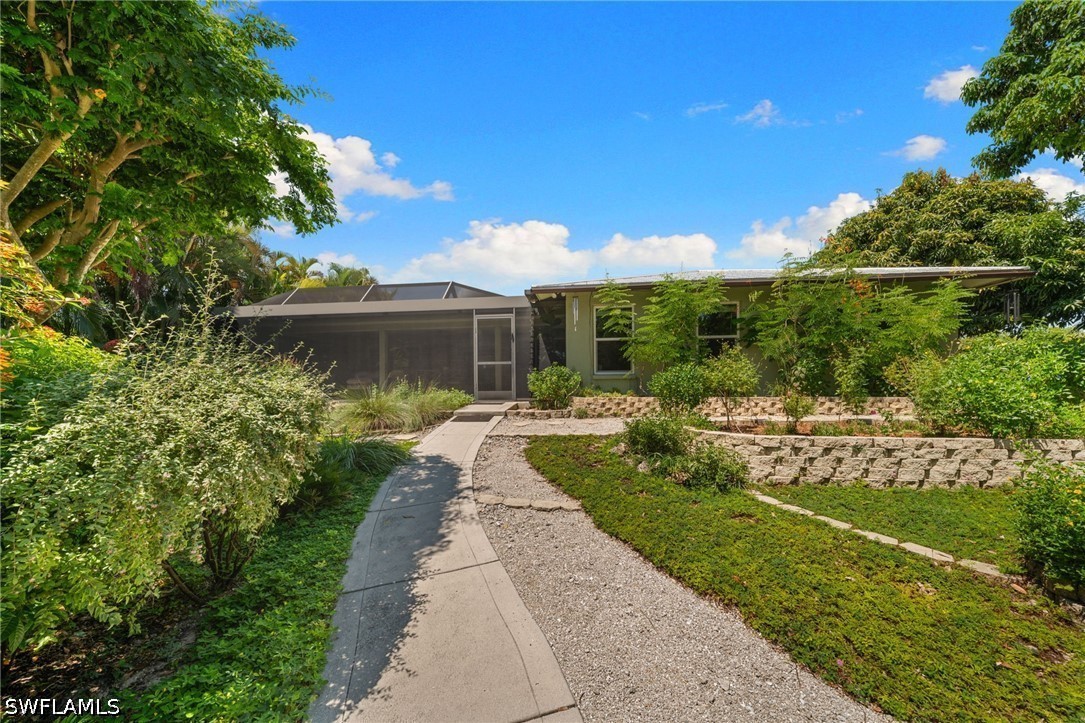 401 Panay Ave Property Photo 36