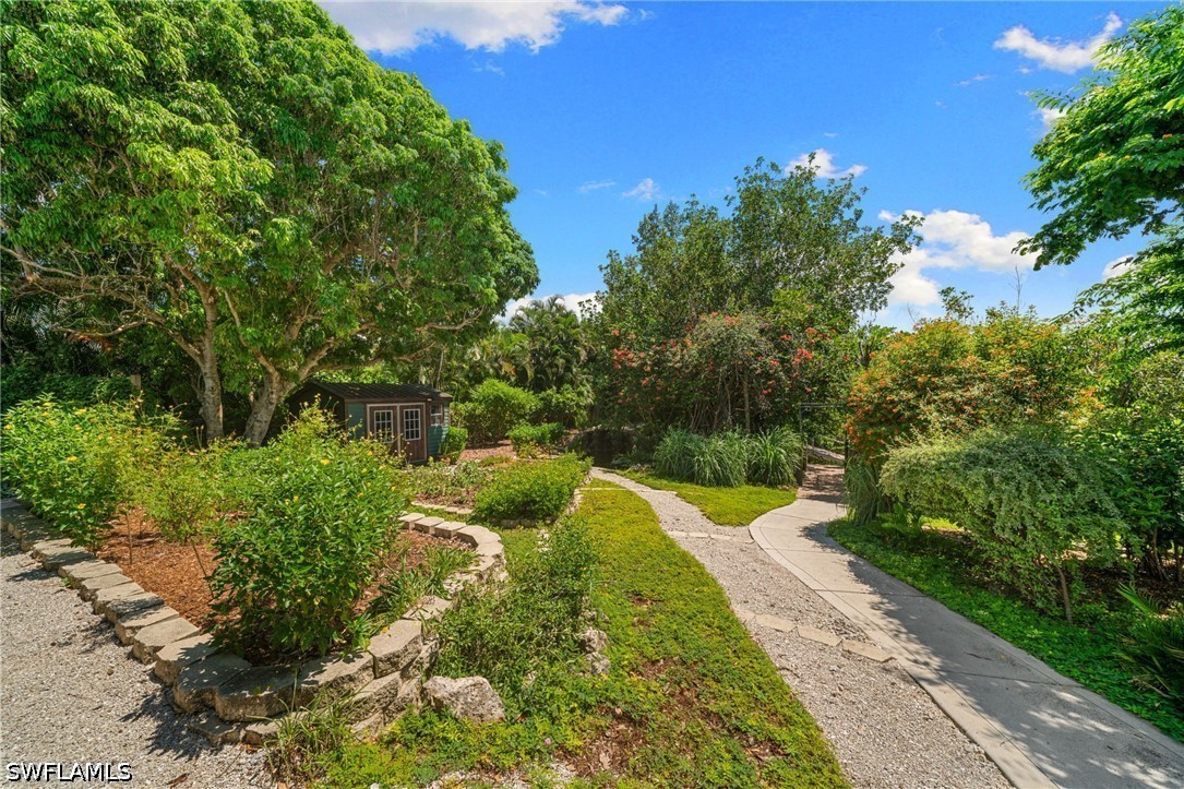 401 Panay Ave Property Photo 37
