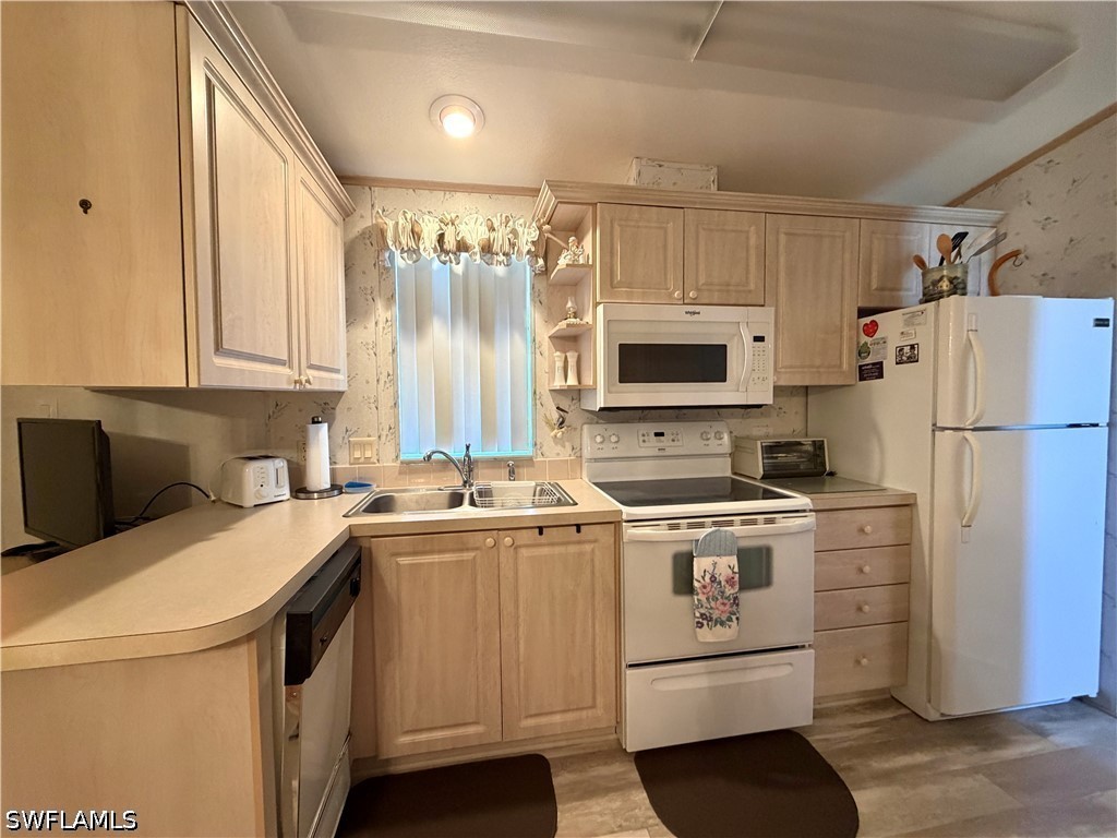 4550 Lafayette Ln E Property Photo 6