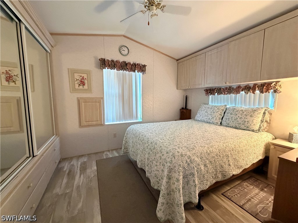 4550 Lafayette Ln E Property Photo 9