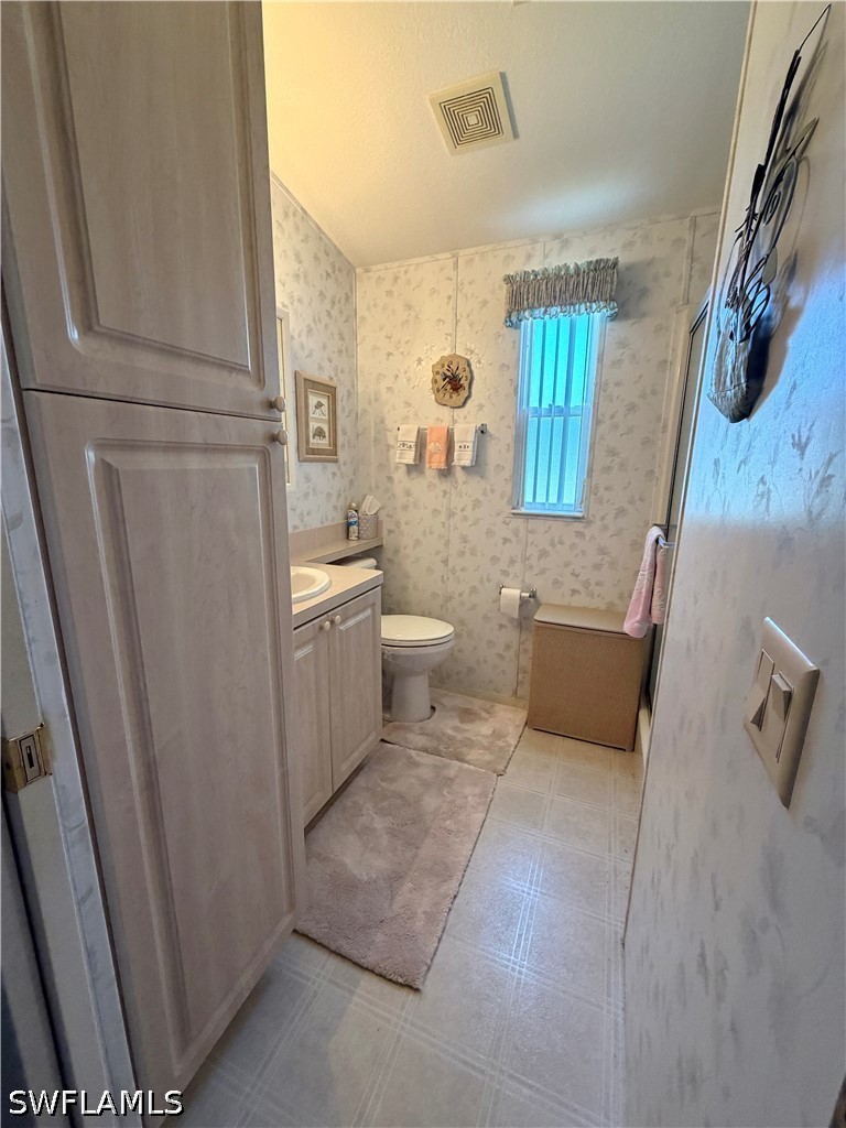 4550 Lafayette Ln E Property Photo 10