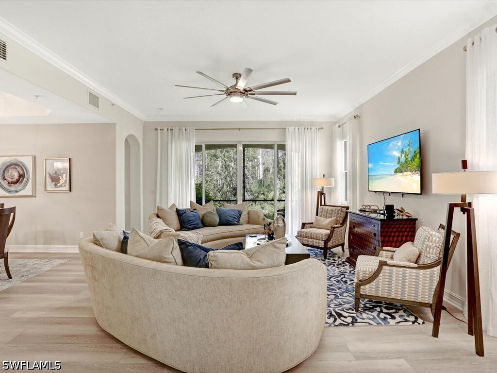 2847 Tiburon Blvd E 8-101 Property Photo 4