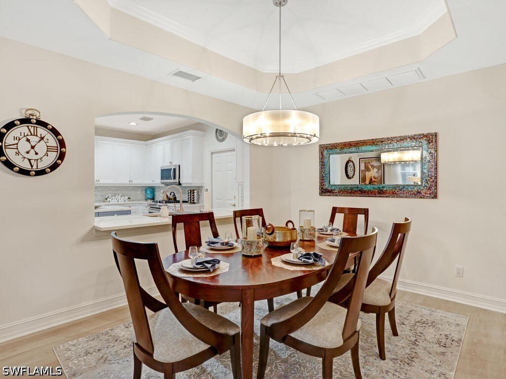 2847 Tiburon Blvd E 8-101 Property Photo 12