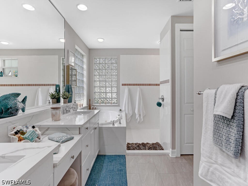 2847 Tiburon Blvd E 8-101 Property Photo 19