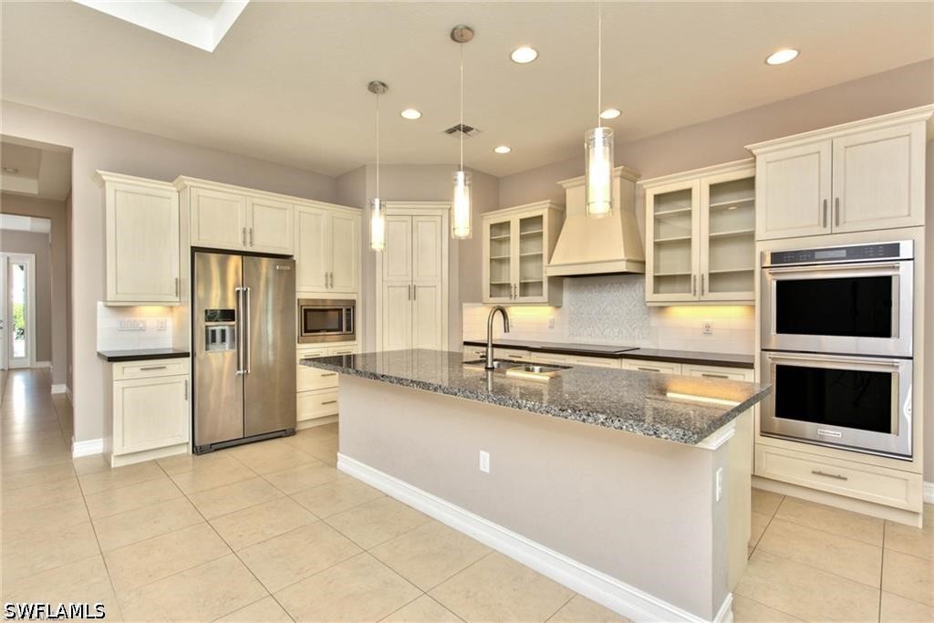 9336 Woodhurst Dr Property Photo 4