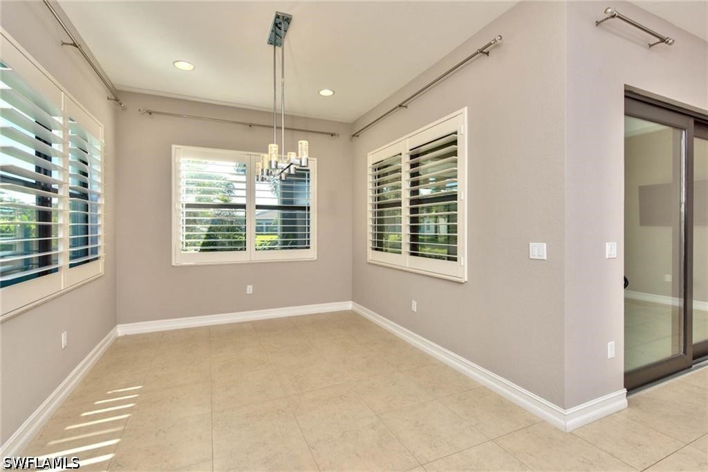 9336 Woodhurst Dr Property Photo 8