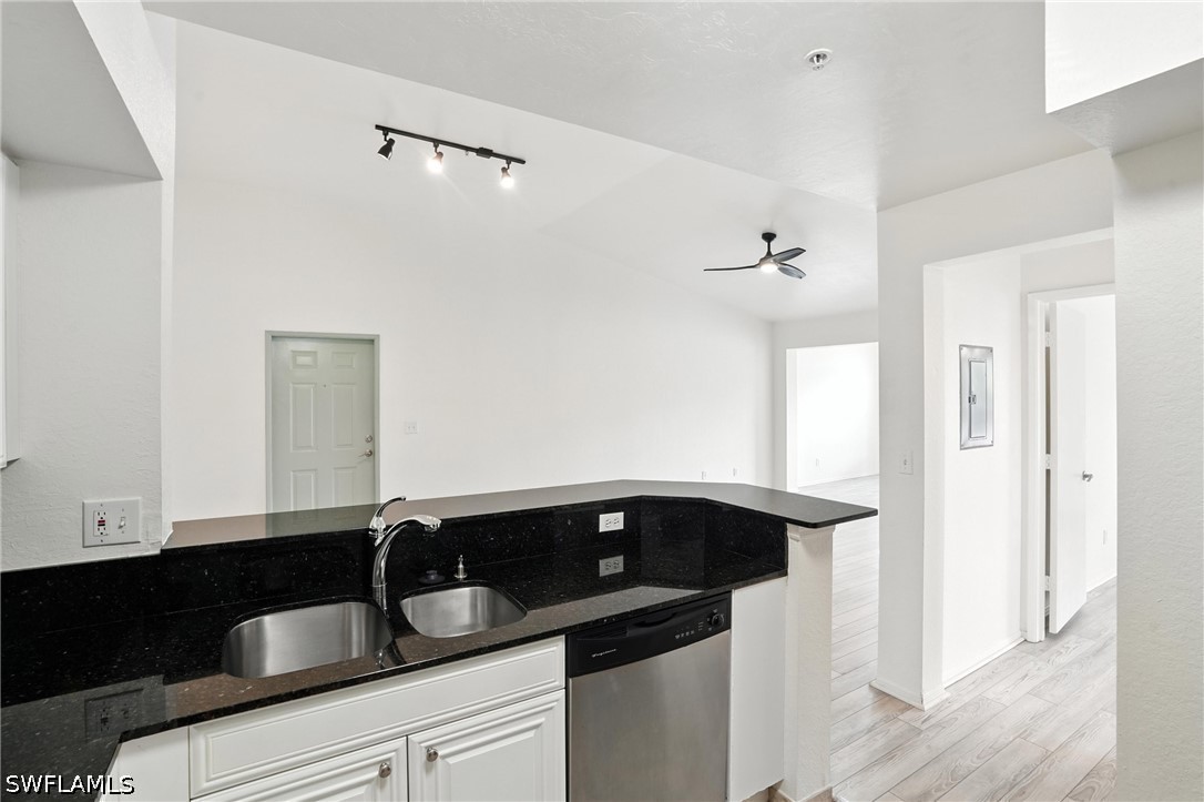 226030686 Property Photo 13