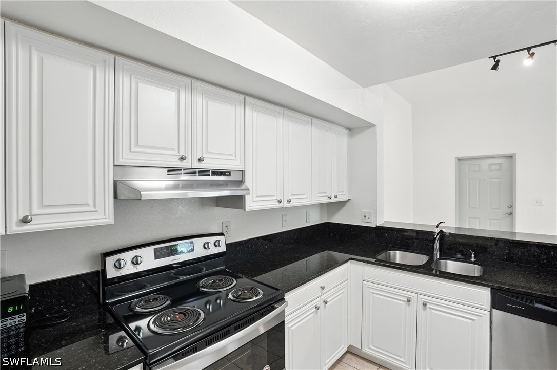 226030686 Property Photo 14