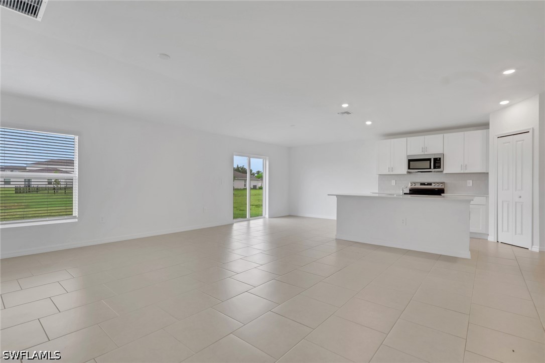 226030764 Property Photo 10