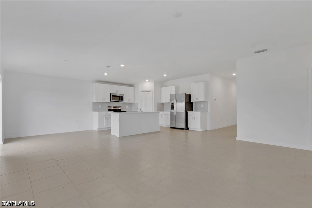 226030764 Property Photo 17