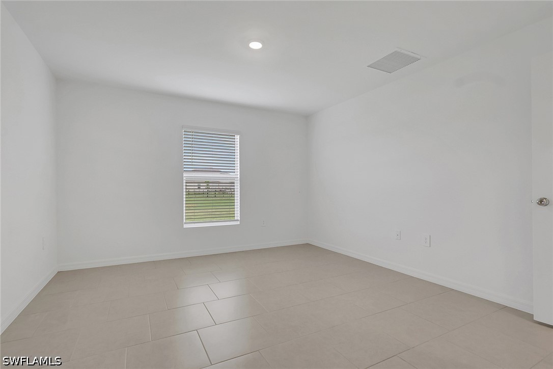 226030764 Property Photo 18